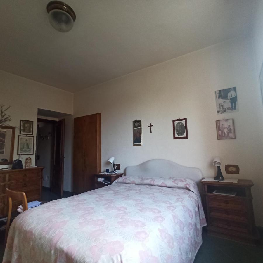 Casa Vincenzo 130 Mq Con Portico Ed Ingresso Esclusivo Dal Giardino Villa Felino Eksteriør billede