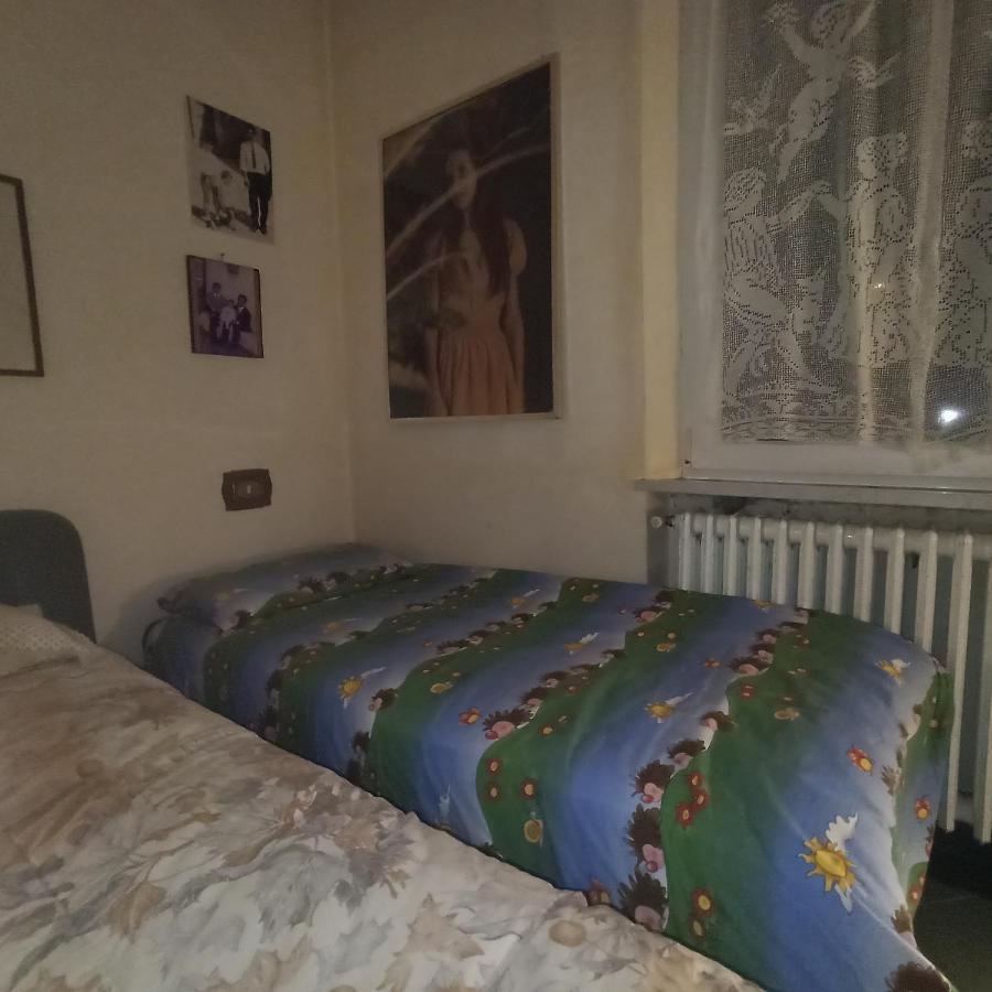 Casa Vincenzo 130 Mq Con Portico Ed Ingresso Esclusivo Dal Giardino Villa Felino Eksteriør billede