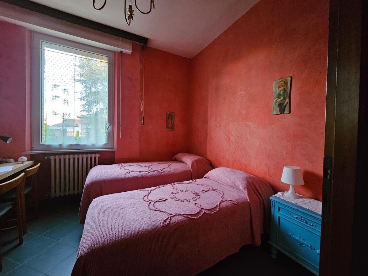 Casa Vincenzo 130 Mq Con Portico Ed Ingresso Esclusivo Dal Giardino Villa Felino Eksteriør billede